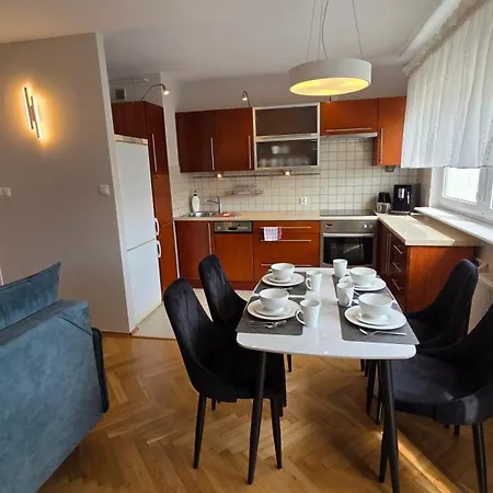 Ochota Sierpinskiego - Wypoczynkowe Apartment